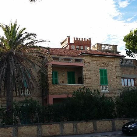 Appartamento Esmeralda Tortoreto Buitenkant foto